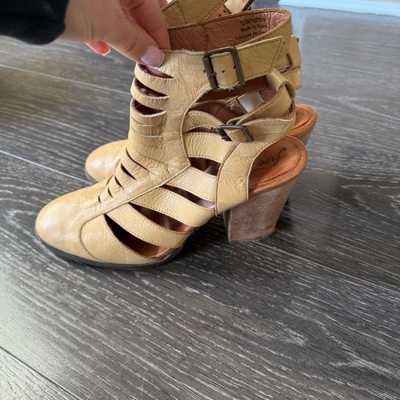 Free People Hayes Heel Leather cutout Boot - Size EU 41 or US 11 - Picture 1 of 9